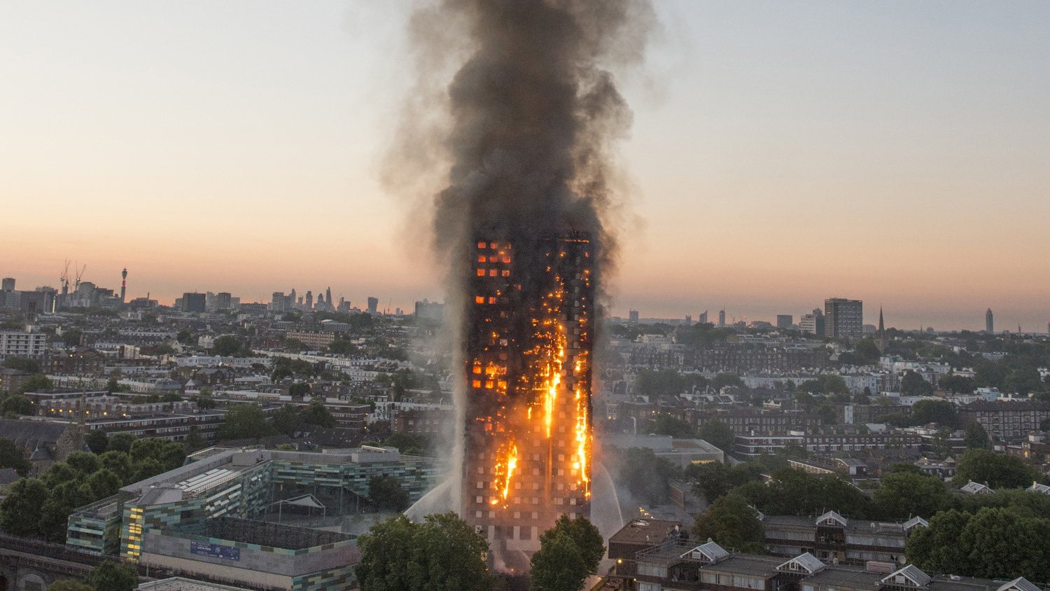 De brand in de Grenfell Tower heeft grootschalig onderzoek naar de brandveiligheid van gevels in gang gezet.